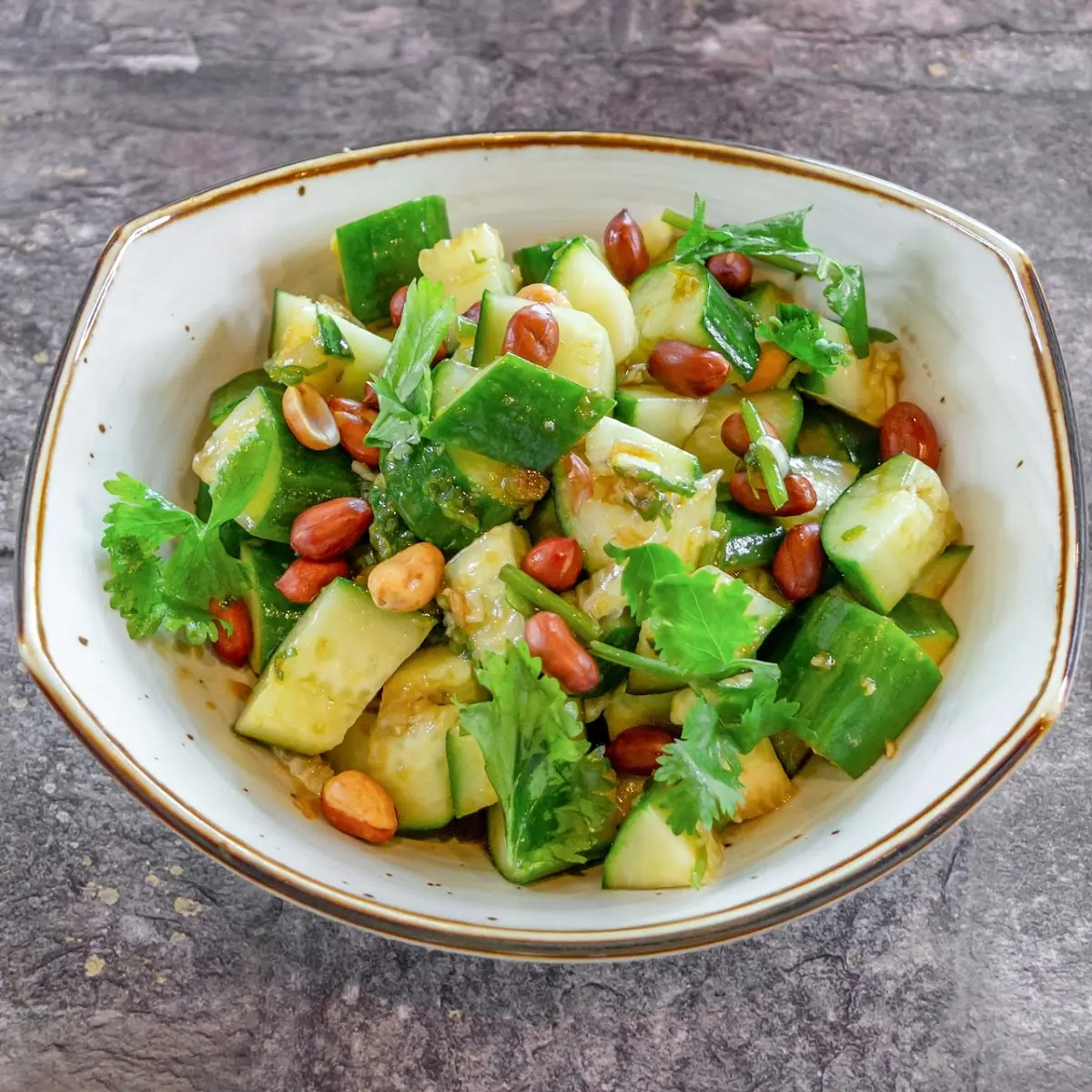 cucumber salad with peanut 凉拌黄瓜 花生米